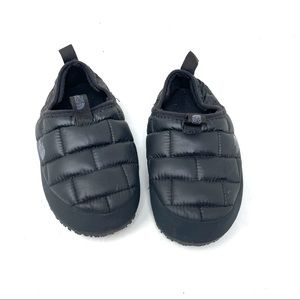 THE NORTH FACE THERMOBALL TRACTION II MULES KIDS' size 12 fit like 11